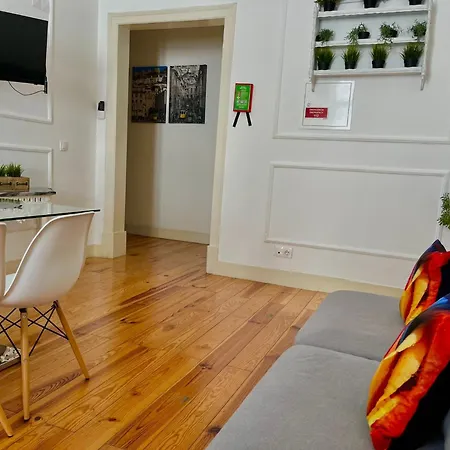 2 Bedroom, 2 Bathroom - Palma * Lisboa